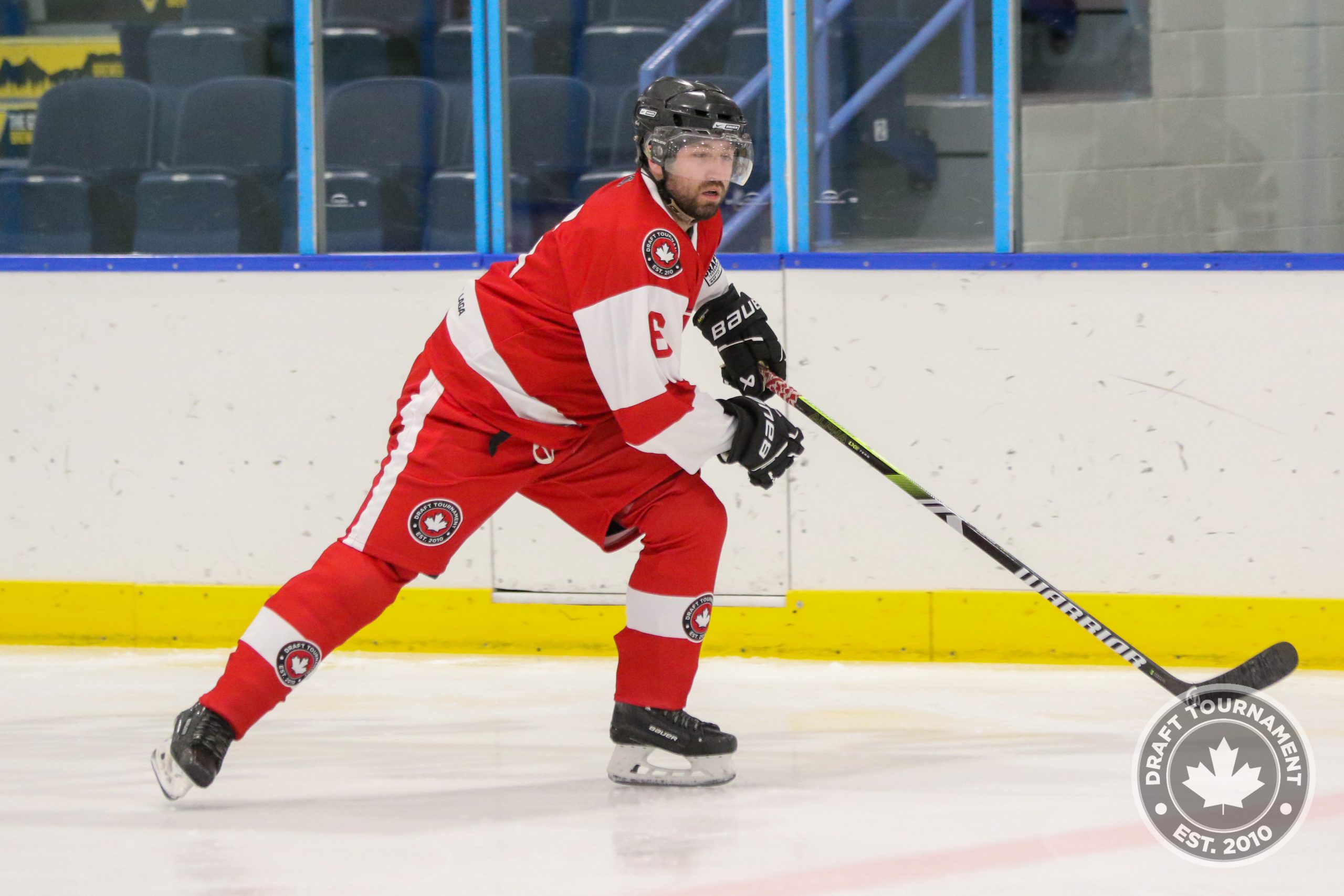 canmorealbertaicehockeytournamentcanadareccoedbeerleague